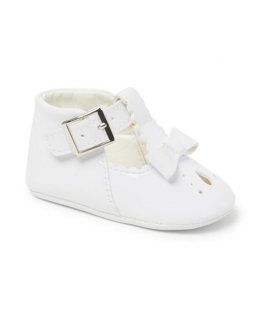Sevva white bow shoes